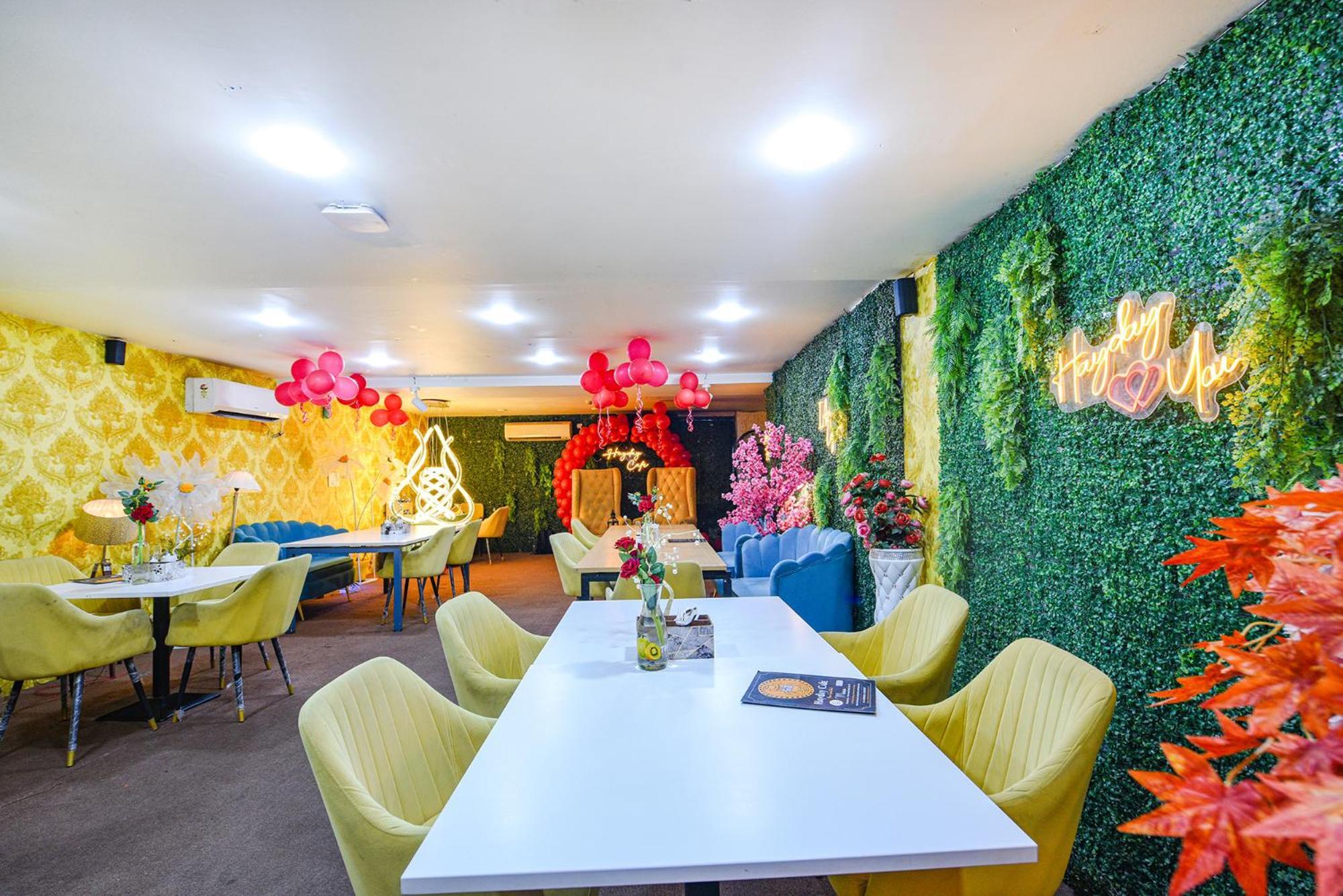 Fabhotel Old Meple Leaf グルガウン エクステリア 写真