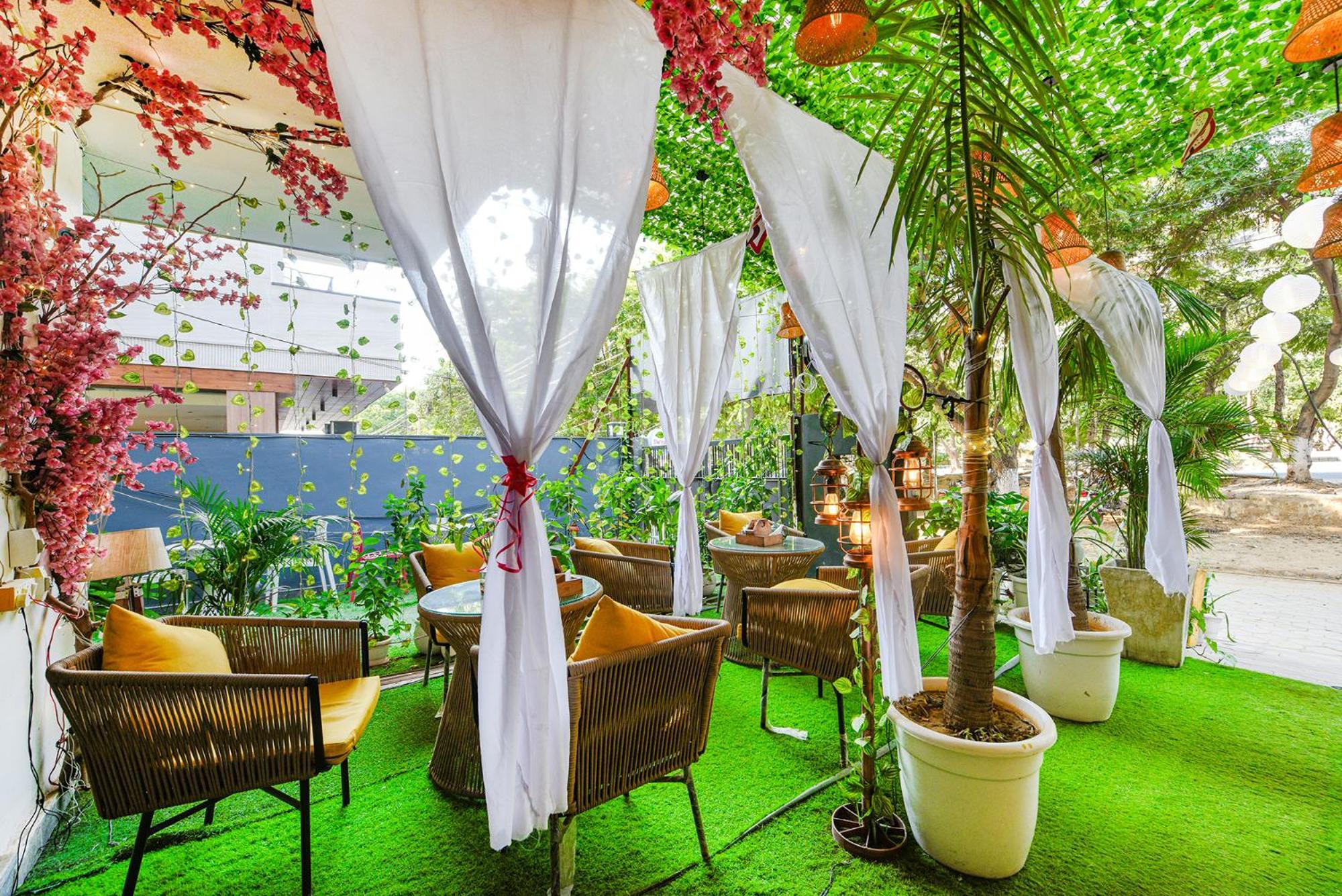 Fabhotel Old Meple Leaf グルガウン エクステリア 写真