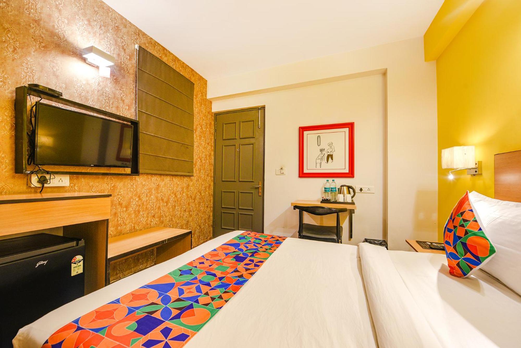 Fabhotel Old Meple Leaf グルガウン エクステリア 写真